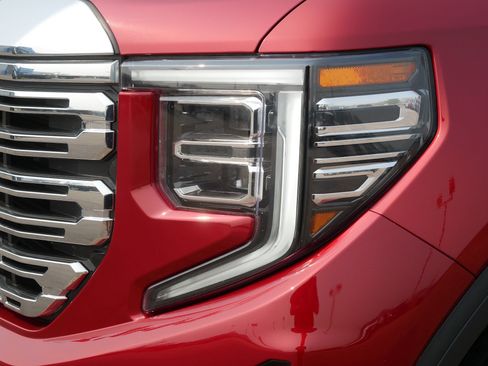 Used 2023 GMC Sierra 1500 Denali AWD/4WD image 16