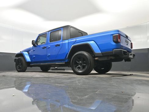 Used 2021 Jeep Gladiator Sport AWD/4WD image 36