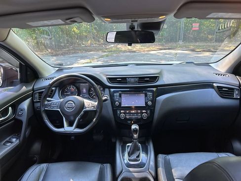 Used 2017 Nissan Rogue Sport SL w/ SL Premium Package AWD/4WD image 29