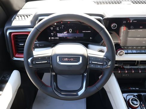 New 2026 GMC Canyon AT4X w/ AT4X AEV Edition AWD/4WD image 15
