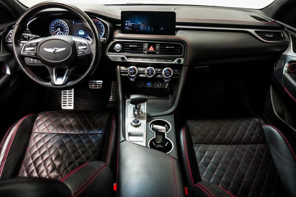 Used 2023 Genesis G70 3.3T w/ Sport Prestige Package RWD image 13