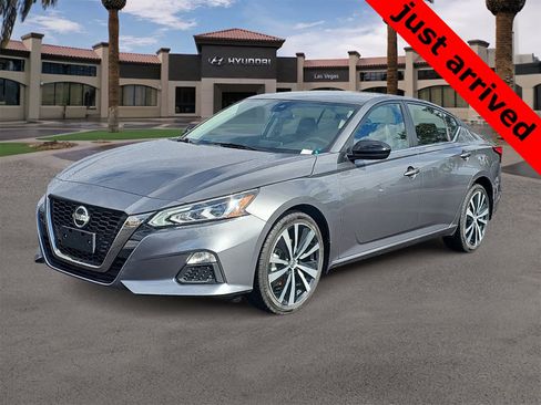 Used 2022 Nissan Altima 2.5 SR image 4