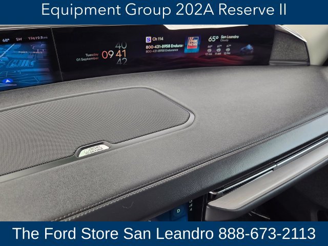 Used 2025 Lincoln Navigator L Reserve AWD/4WD image 23