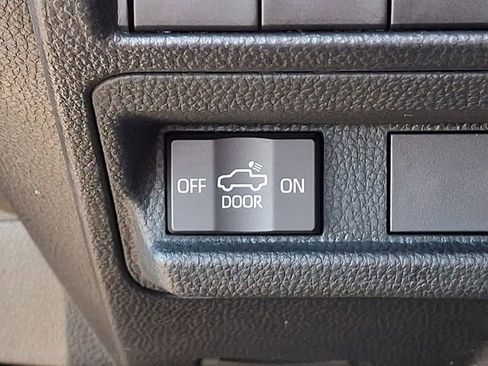Used 2025 Toyota Tacoma TRD Sport AWD/4WD image 24