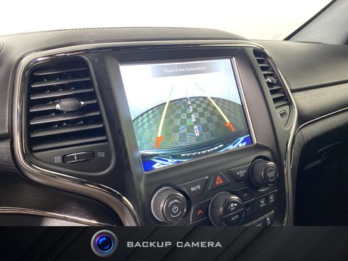 Used 2018 Jeep Grand Cherokee High Altitude AWD/4WD image 5