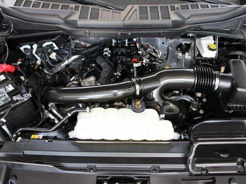 Used 2025 Ford F150 Lariat AWD/4WD image 29