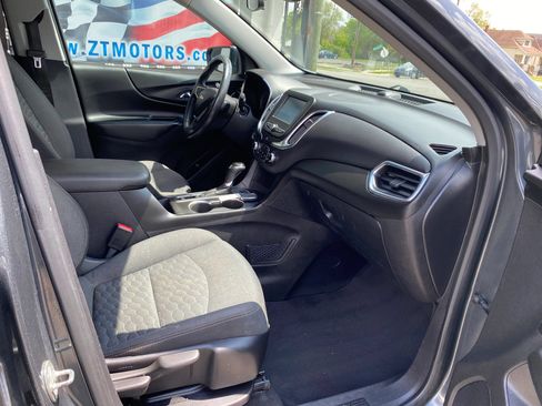 Used 2018 Chevrolet Equinox LT AWD/4WD image 13