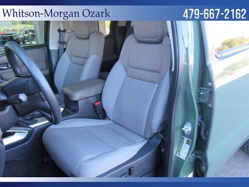 Used 2022 Nissan Frontier SV image 18