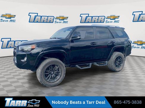 Used 2017 Toyota 4Runner SR5 Premium AWD/4WD image 1