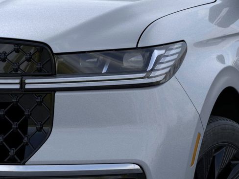 New 2025 Lincoln Navigator L Reserve w/ Jet Appearance Package image 40