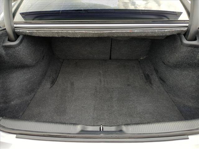 Used 2017 Dodge Charger SXT RWD image 6