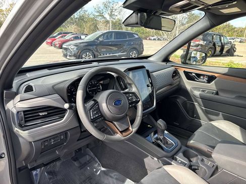 Used 2025 Subaru Forester Sport image 2