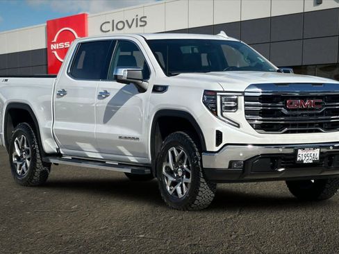 Used 2024 GMC Sierra 1500 SLT w/ SLT Premium Plus Package AWD/4WD image 10