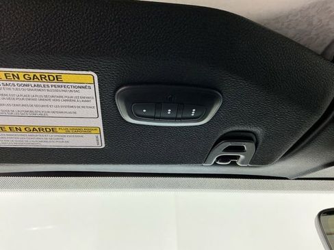 Used 2021 Jeep Wrangler Unlimited Sahara w/ Uconnect 4C Nav & Sound Group AWD/4WD image 21