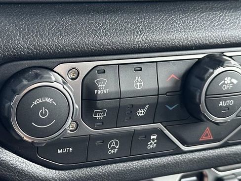 New 2026 Jeep Gladiator Sport AWD/4WD image 31