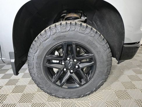 Used 2023 Chevrolet Silverado 1500 LT Trail Boss w/ Protection Package AWD/4WD image 12