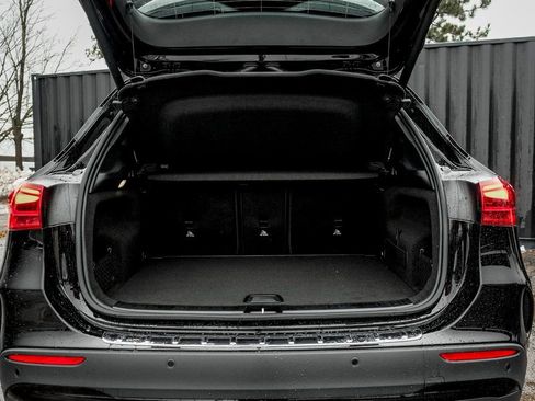 New 2026 Mercedes-Benz GLA 35 AMG 4MATIC image 12