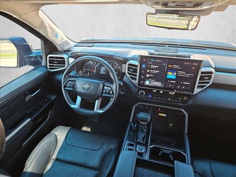 Used 2023 Toyota Tundra Limited AWD/4WD image 3