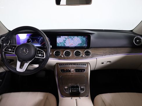 Used 2020 Mercedes-Benz E 350 4MATIC Sedan image 27