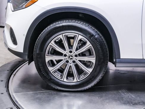 Certified 2025 Mercedes-Benz GLC 300 image 10