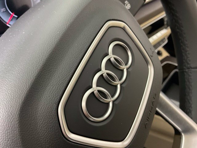 Used 2025 Audi Q5 2.0T Premium Plus AWD/4WD image 42