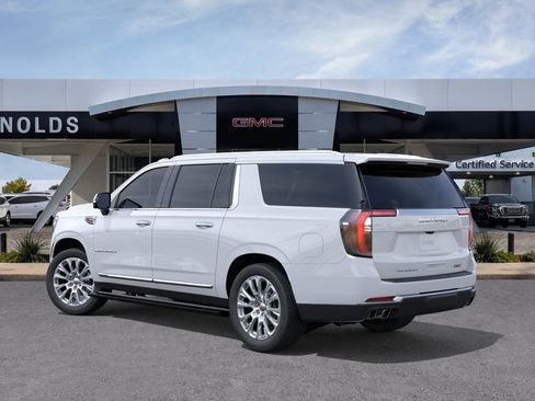 New 2026 GMC Yukon XL Denali w/ Denali Reserve Package AWD/4WD image 3