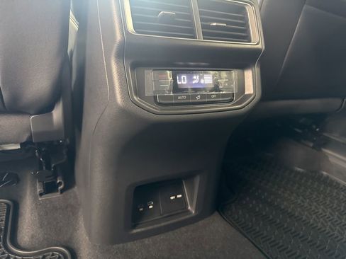 New 2026 Volkswagen Atlas SE image 27