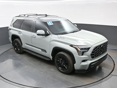 Used 2024 Toyota Sequoia Platinum image 41