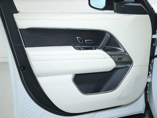 Certified 2023 Land Rover Range Rover SE AWD/4WD image 32