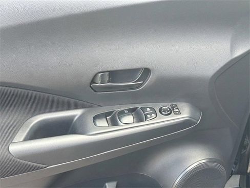 Certified 2024 Nissan Kicks S image 21