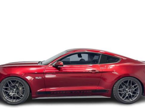 Used 2016 Ford Mustang GT RWD image 1