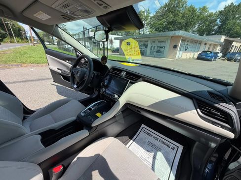 Used 2019 Honda Insight EX image 12