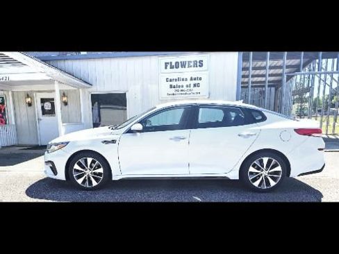 Used 2015 Kia Optima EX image 2