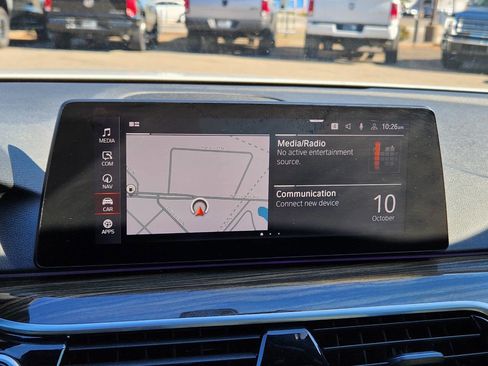 Used 2020 BMW 530i xDrive w/ Convenience Package image 18