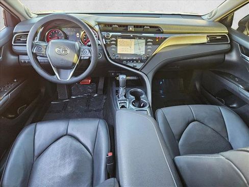 Used 2019 Toyota Camry XSE image 17