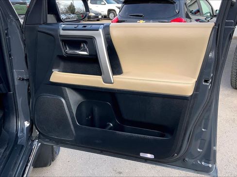 Used 2024 Toyota 4Runner Limited image 22