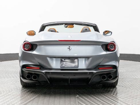 Certified 2022 Ferrari Portofino M image 8