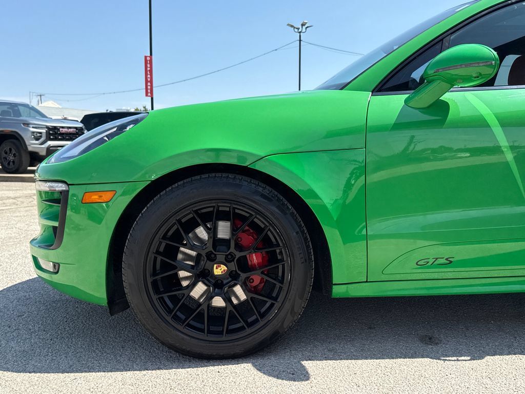 Used 2018 Porsche Macan GTS AWD/4WD image 5