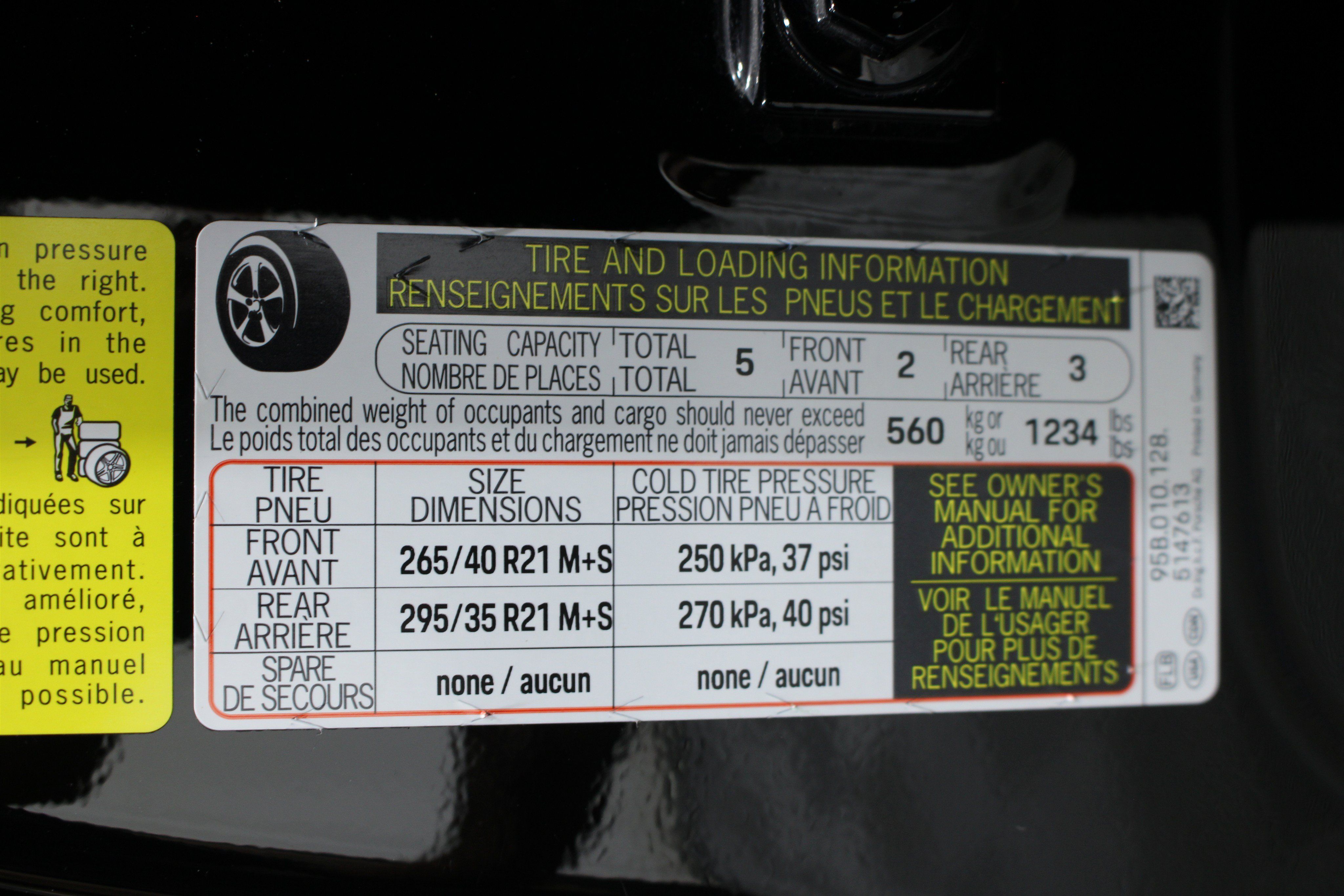 Used 2024 Porsche Macan AWD/4WD image 37