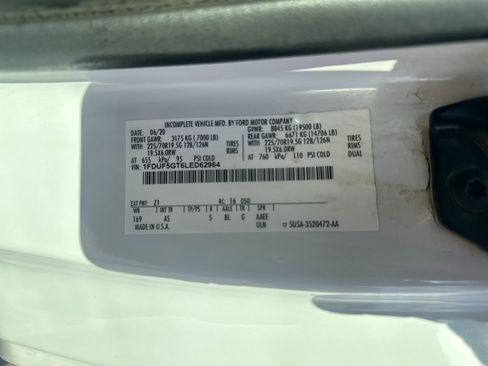 Used 2020 Ford F550 2WD Regular Cab Super Duty image 25