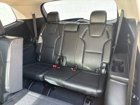 Used 2024 Kia Telluride LX FWD image 13