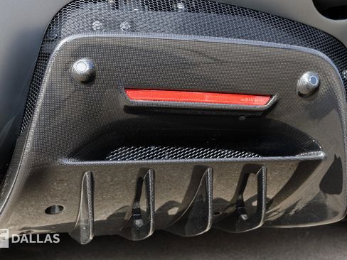 Used 2025 Ferrari SF90 Spider image 15