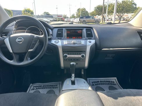 Used 2014 Nissan Murano S AWD/4WD image 12