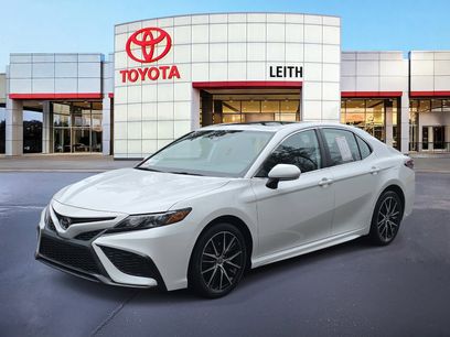 Used 2022 Toyota Camry SE w/ Convenience Package