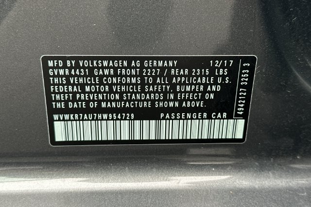 Used 2017 Volkswagen e-Golf SE w/ DC Fast Charging Package FWD image 32