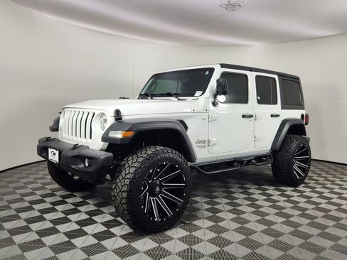 Used 2018 Jeep Wrangler Unlimited Sport image 1