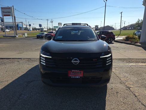 New 2026 Nissan Kicks SR w/ SR Premium Package AWD/4WD image 10