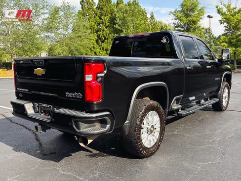 Used 2023 Chevrolet Silverado 2500 High Country w/ Z71 Off-Road Package AWD/4WD image 7