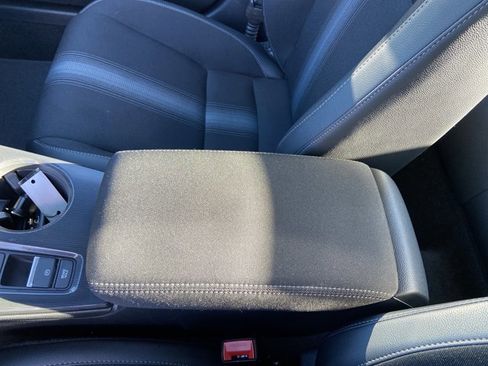 Used 2025 Honda Civic Sport image 40