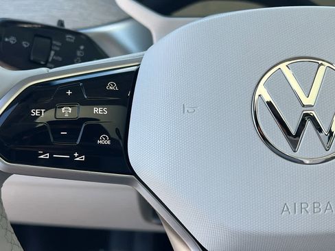 New 2025 Volkswagen ID. Buzz 1st Edition image 19